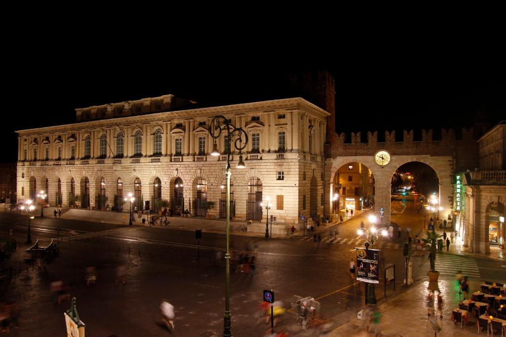 City Centre Rooms And Apartments Verona Exterior foto